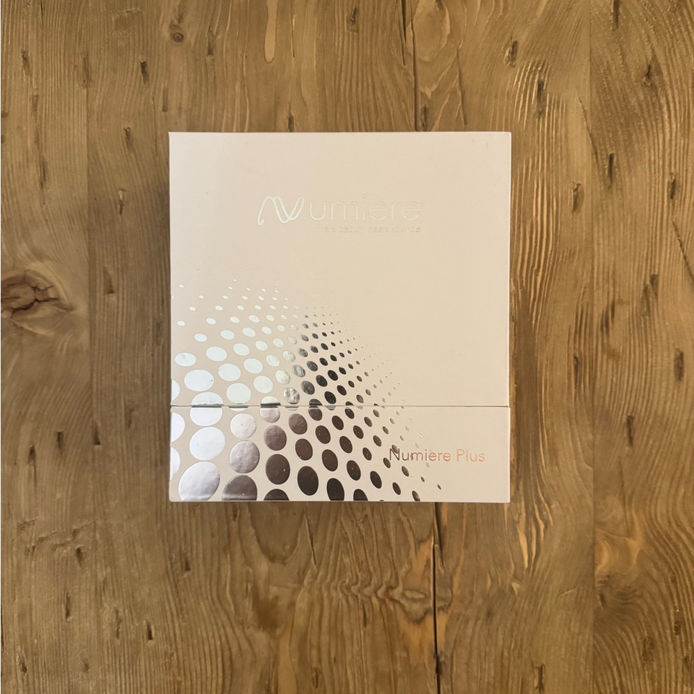 Numiere Plus Microcurrent & LED Tightening Sculpting & Wrinkle Reducing Device